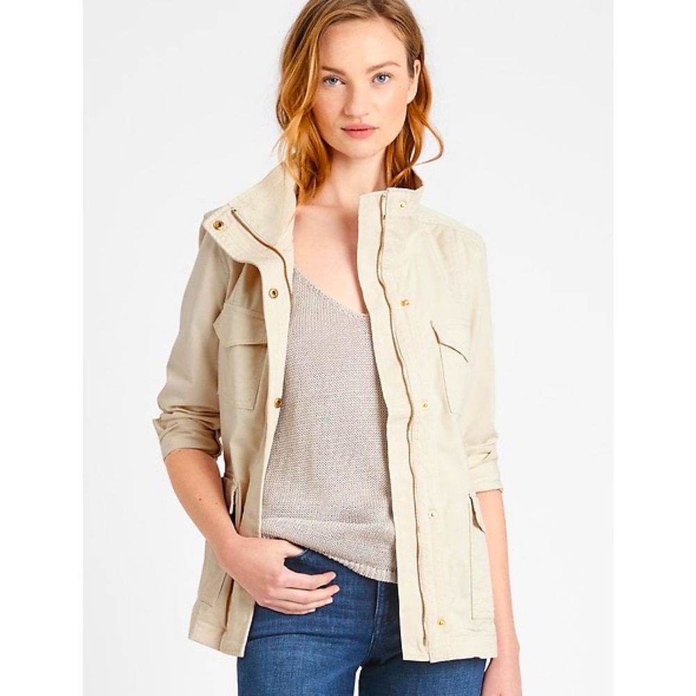 NWT Banana Republic Classic Utility Jacket - Sand